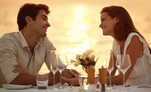 Toronto Dinner Cruise Couple